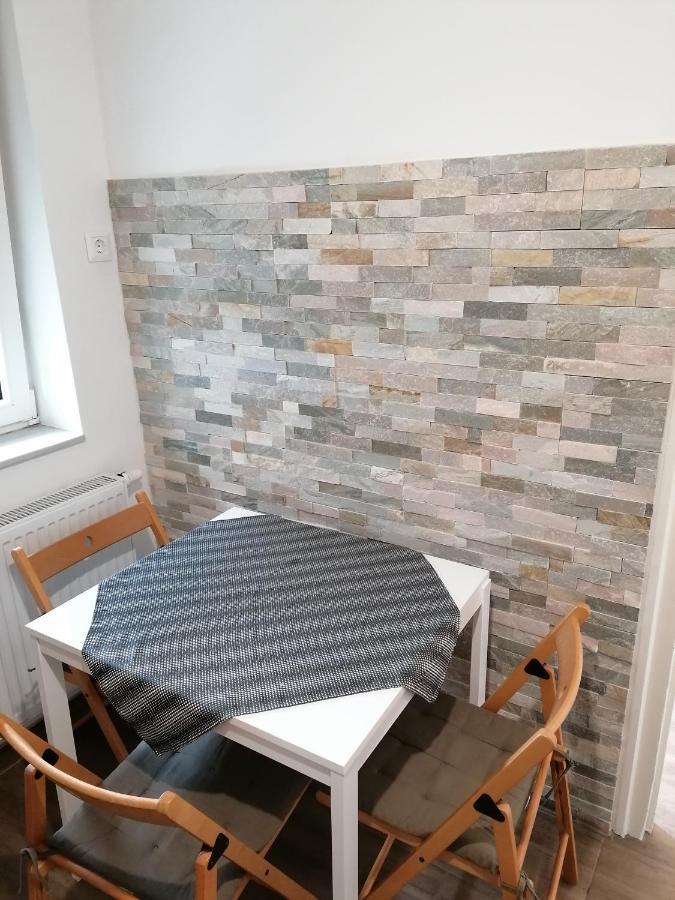 Alex Apartman Sopron Exteriör bild